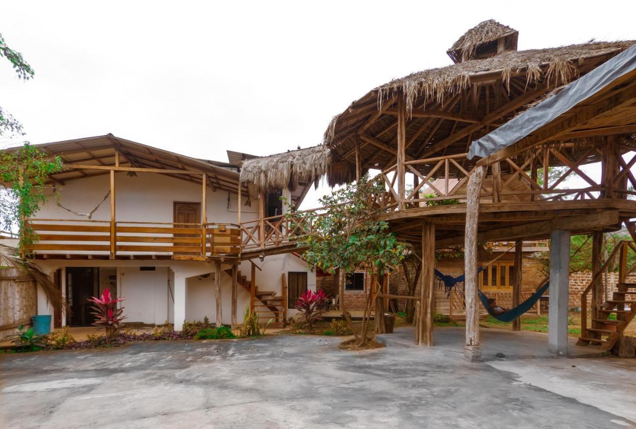 Hostal Tortuga Dorada Puerto López Exteriér fotografie