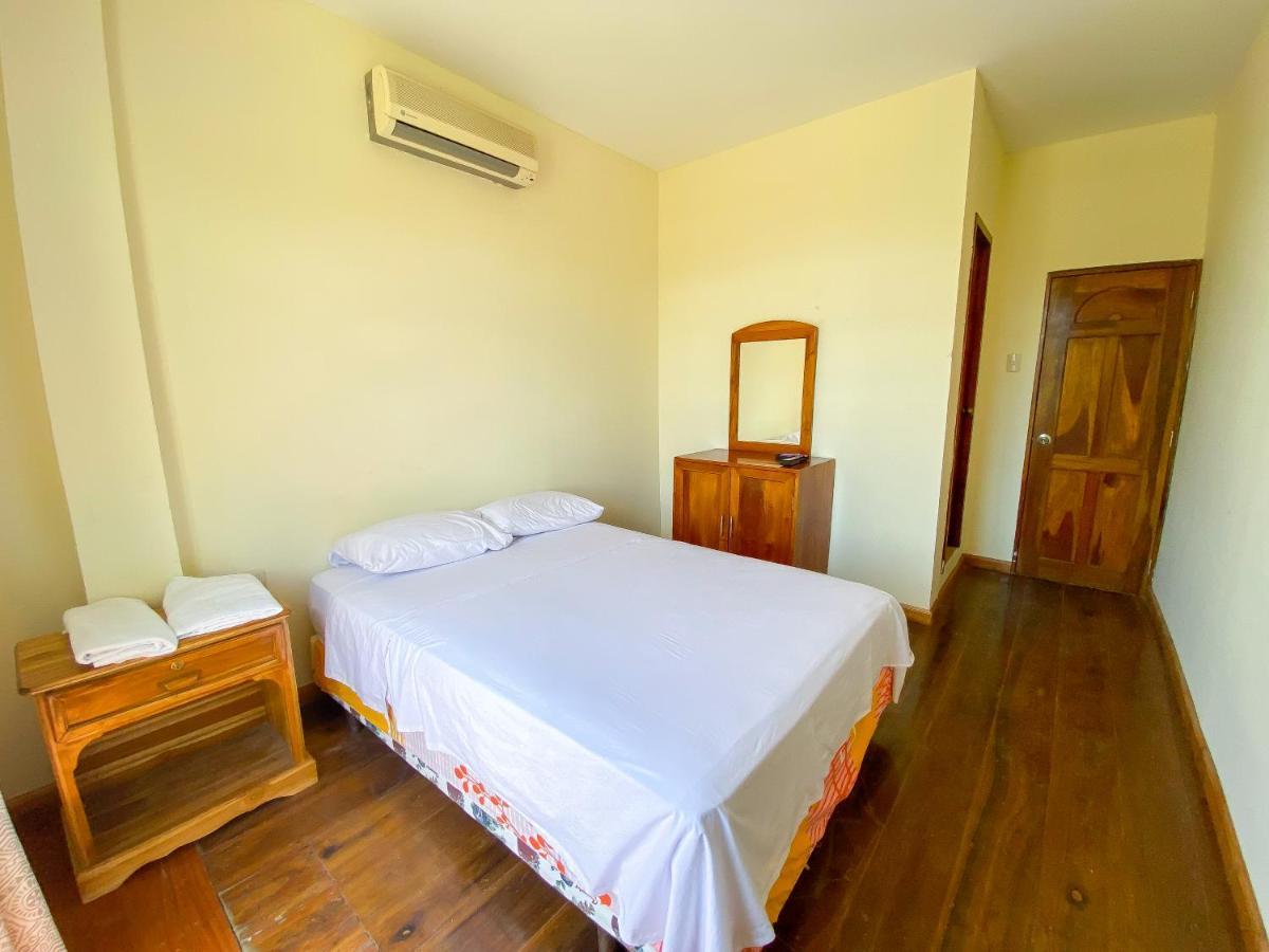 Hostal Tortuga Dorada Puerto López Exteriér fotografie