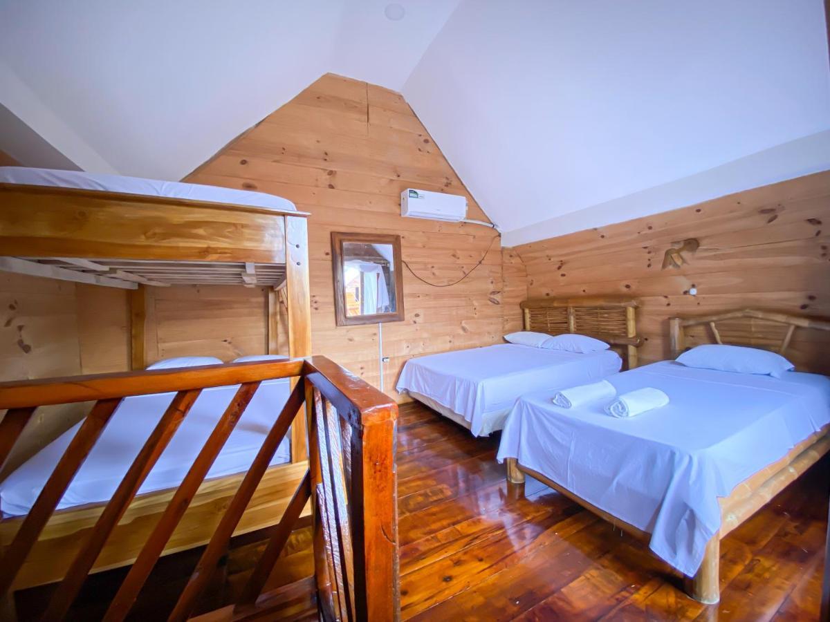 Hostal Tortuga Dorada Puerto López Exteriér fotografie